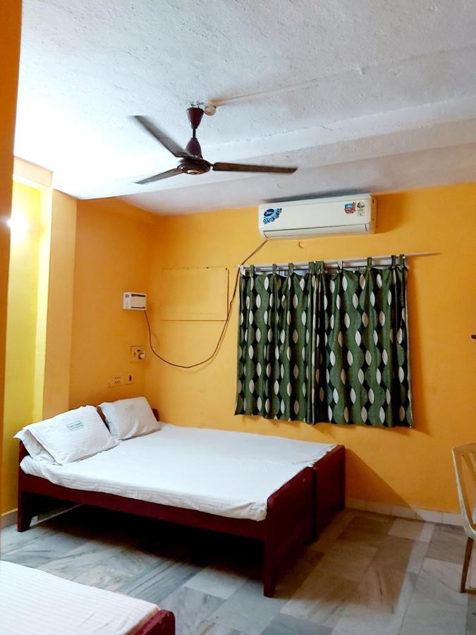 Raamlaxmi Guest House Ченнаи Экстерьер фото